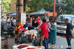 滕哈赫：不是只签荷甲球员，阿贾克斯为顶级球队输送了很多人才